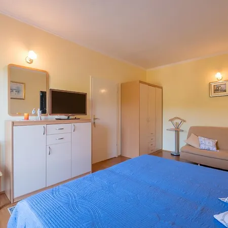 Saulan Apartment *