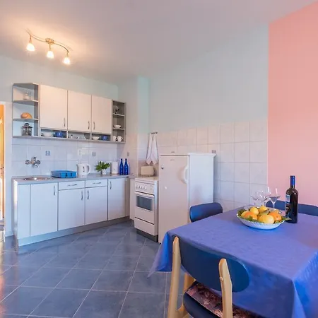 Saulan Apartment *